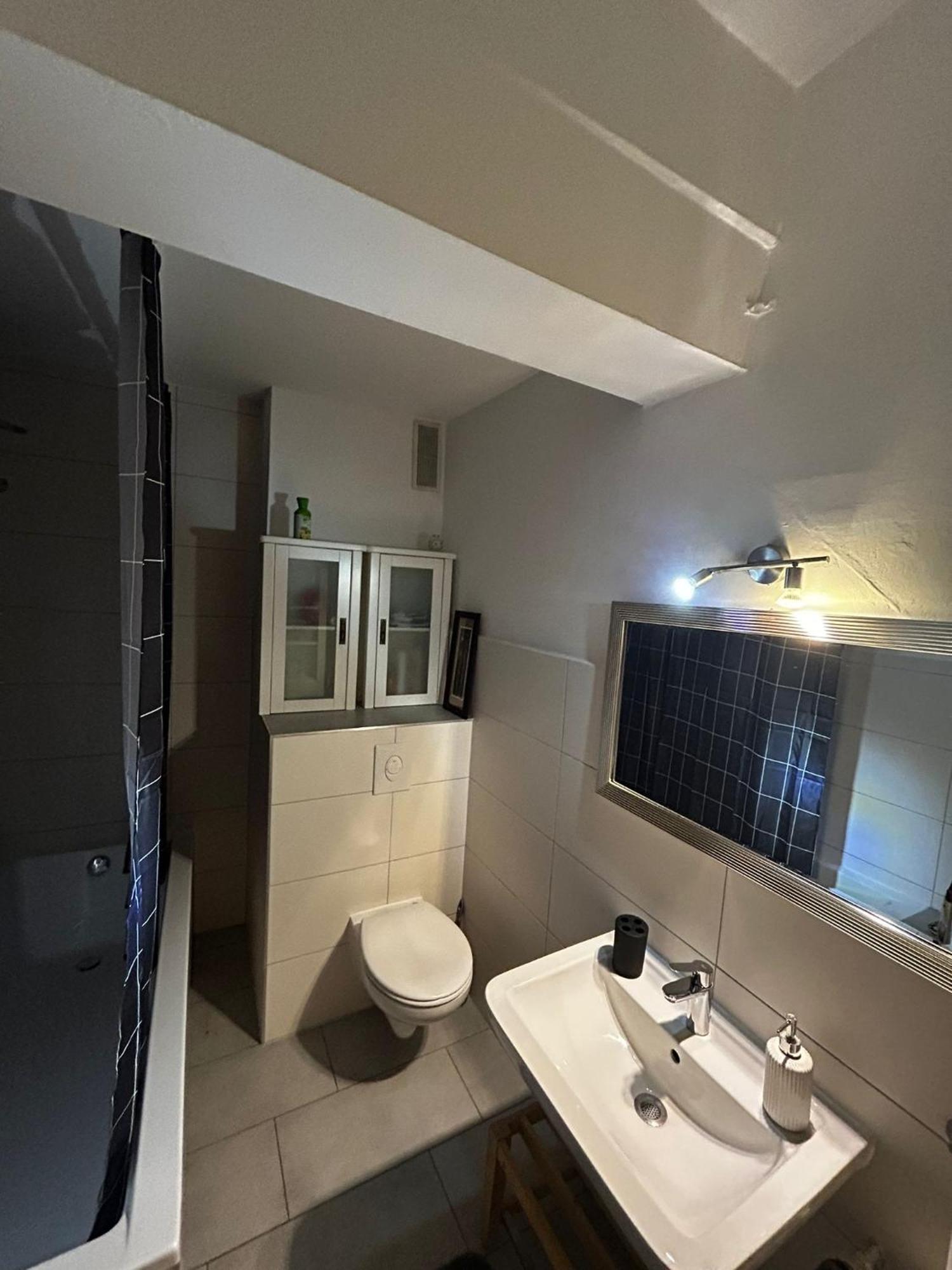 4 Min Naehe Von Hbf Und Dom Mit Garten ,balkon & Office * Кёльн